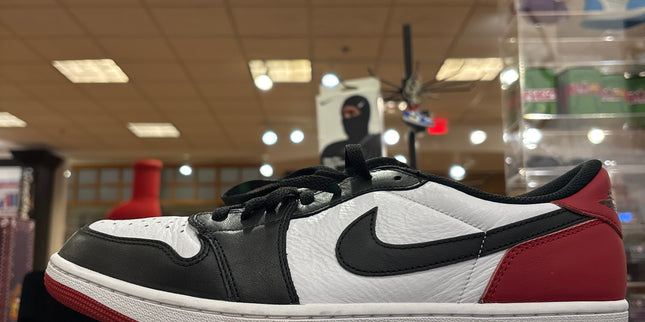 Jordan 1 Low Black Toe Pre-Owned