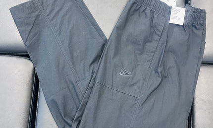 Nike loose Fit Tapper