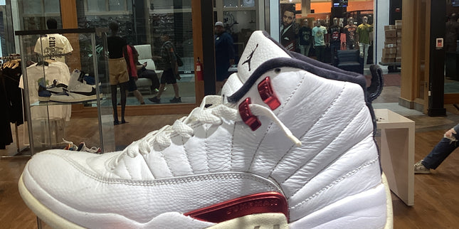 Jordan 12 Twist Pre-Owned