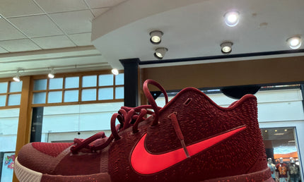Nike Kyrie 3 Team Red Pre Owned