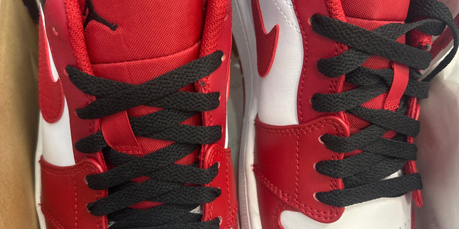 Jordan 1 Low Bulls (Mismatch Size)