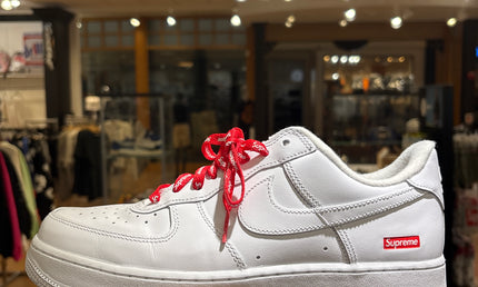 Nike Air Force 1 Supreme White Pre Owned
