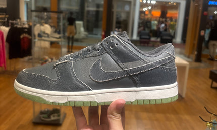 Nike Dunk Low Halloween Pre-Owned