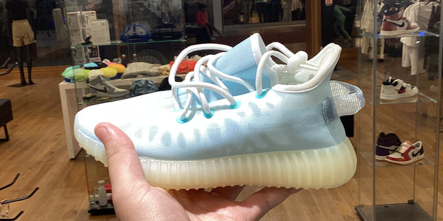 Yeezy 350 Mono Ice PS Pre-Owned