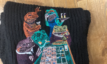 Turtle black scarf
