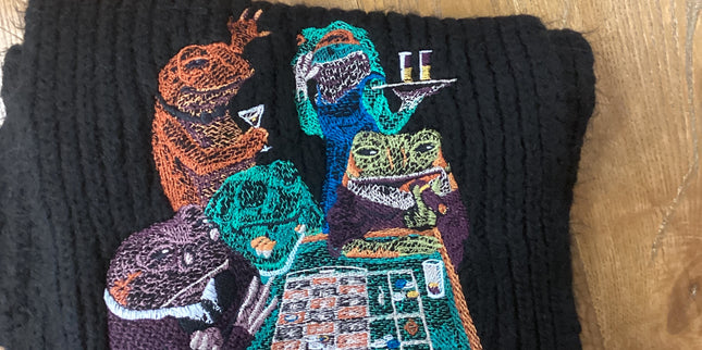 Turtle black scarf