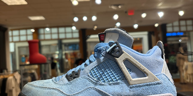 Jordan 4 University Blue GS Pre Owned