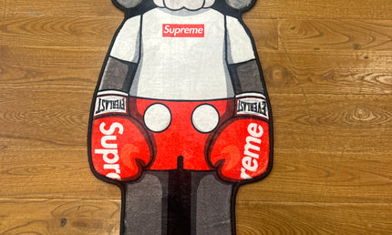 Supreme kaws