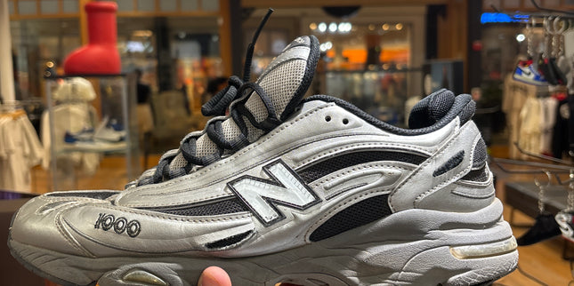 New Balance 1000 Black Silver Metallic Pre Owned No Box