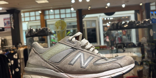 New Balance 990v4 pre owned wrong box
