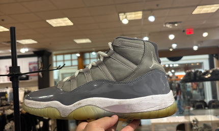 Jordan 11 Retro pre owned