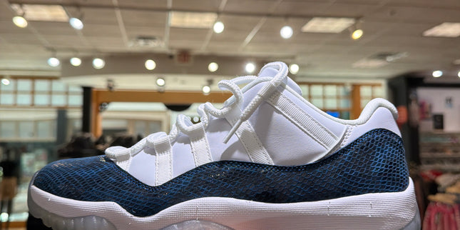 Jordan 11 Low Snake Navy Pre Owned
