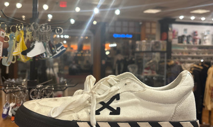OFF-WHITE Vulcanized Low Pre Owned No Box