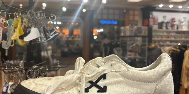 OFF-WHITE Vulcanized Low Pre Owned No Box