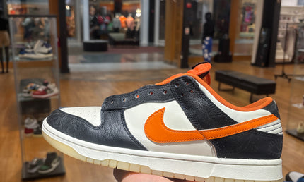 Used Dunk low Halloween 2021