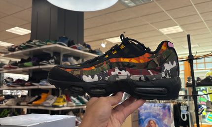 Nike Air Max 95 ERDL Party Black pre owned