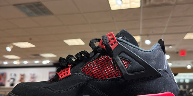 Jordan 4 Red Thunder Pre Owned No Box