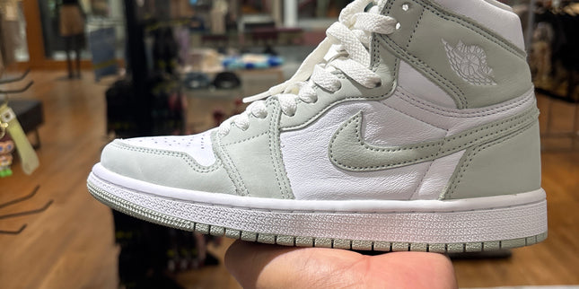 Jordan 1 High Seafoam W Pre-Owned