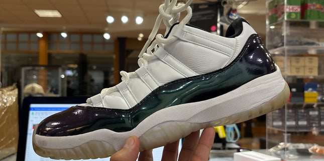 Jordan 11 Low Indescent Pre-Owned