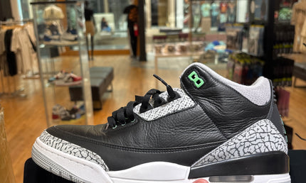 Jordan 3 Green Glow Pre-Owned