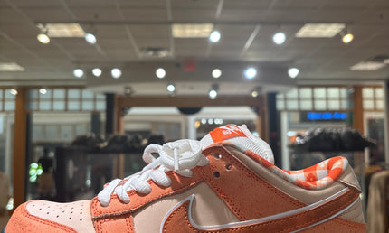 Nike SB Dunk Low Orange Lobster Pre Owned No Box