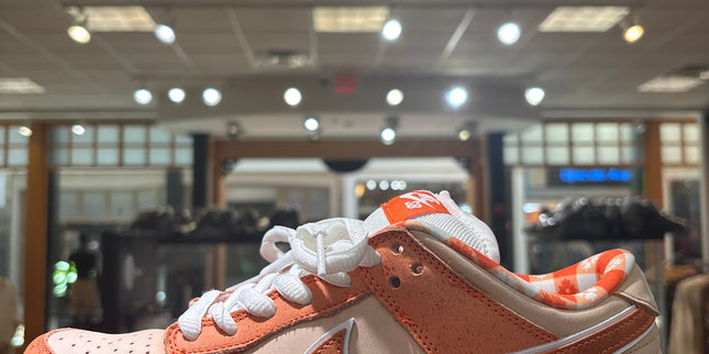 Nike SB Dunk Low Orange Lobster Pre Owned No Box