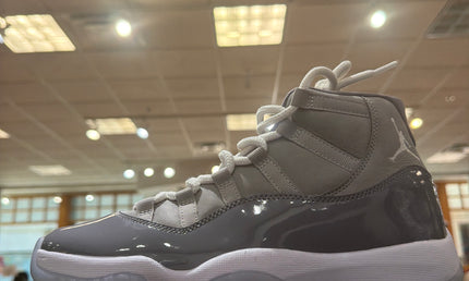 Jordan 11 Cool Grey Pre Owned No Box