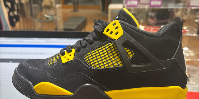 Jordan 4 Thunder GS Pre Owned