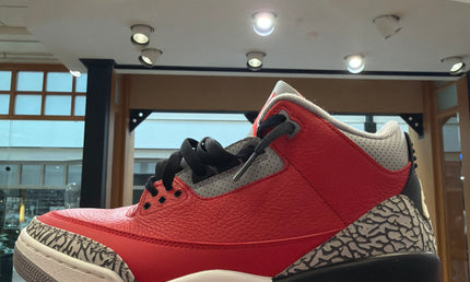 Jordan 3 Unite Pre Owned