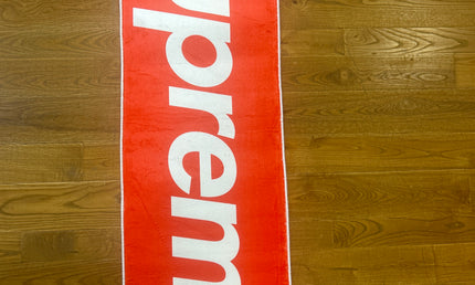 Supreme Banner Rug Red/Black