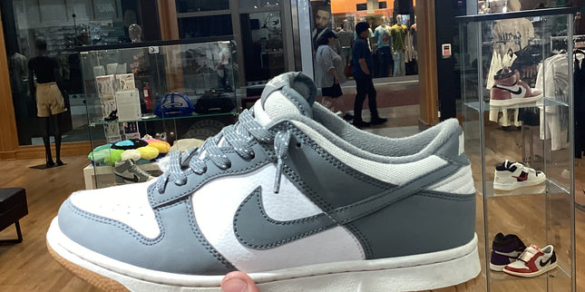 Nike Dunk Low Reflective Grey GS Pre-Owned