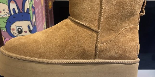 UGG Classic Mini Platform Boot Chestnut Pre Owned