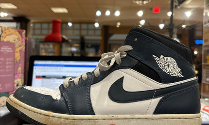 Jordan 1 Mid Armory Navy Pre-Owned No Box