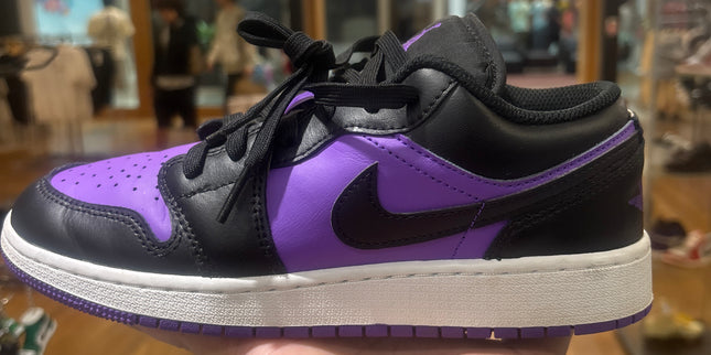 Jordan 1 Low Purple Venom GS Pre-Owned