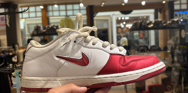 Nike SB Dunk Low pre owned