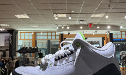 Jordan 3 Chlorophyll Pre Owned