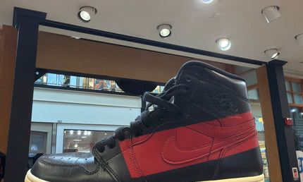 Jordan 1 High Defiant Couture Pre Owned