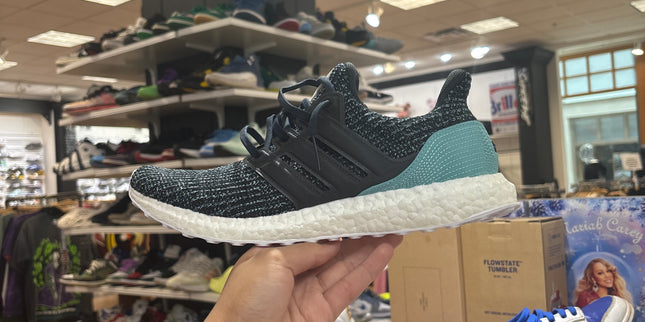 adidas Ultra Boost 4.0 Parley Carbon pre owned