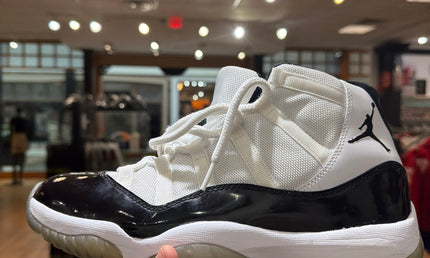 Jordan 11 Concord (2011) Pre Owned No Box
