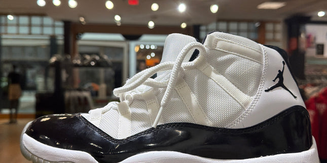 Jordan 11 Concord (2011) Pre Owned No Box