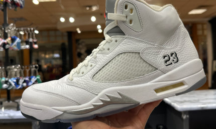 Used Jordan 5 Metallic White