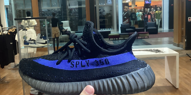 Yeezy Boost 350 V2 Dazzling Blue Pre-Owned