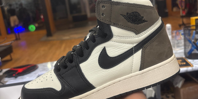 Jordan 1 High Mocha GS Pre-Owned