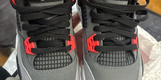 Jordan 4 infrared Mismatch