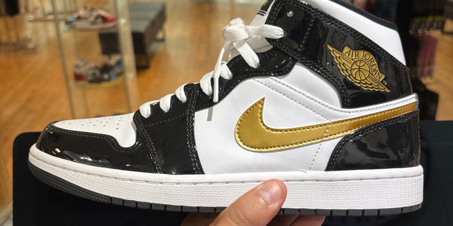 Jordan 1 Mid Patent Black Gold Pre-Owned
