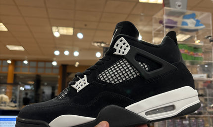 Jordan 4 White Thunder Pre-Owned