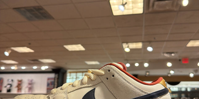 Nike SB Dunk Low Hennessy Pre Owned