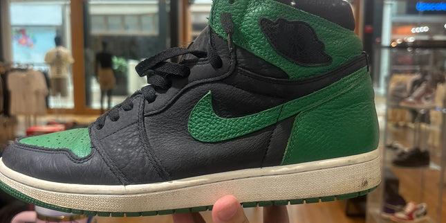 Jordan 1 Pine Green 2.0 Pre-Owned