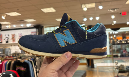 New Balance 574 Navy Blue Pre owned No Box