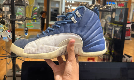 Jordan 12 Retro
Indigo pre owned